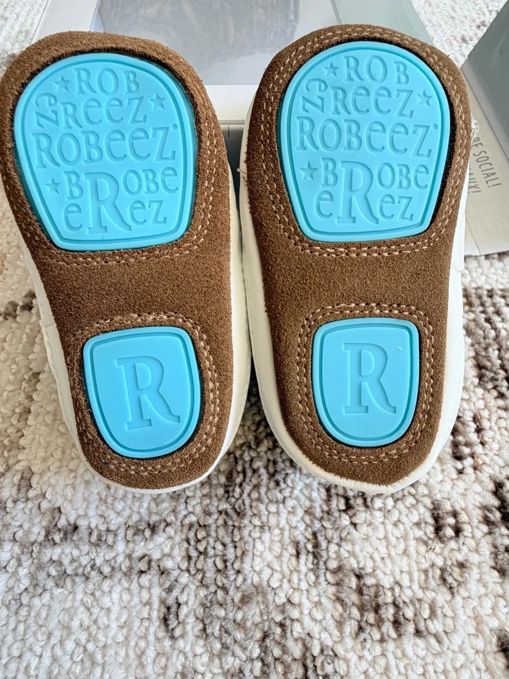 Robeez First Kicks Brooks Baby Shoes Charcoal Shark Leather 9-12 Months